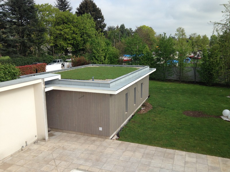 Terrasse de garage avec finition végétalisée